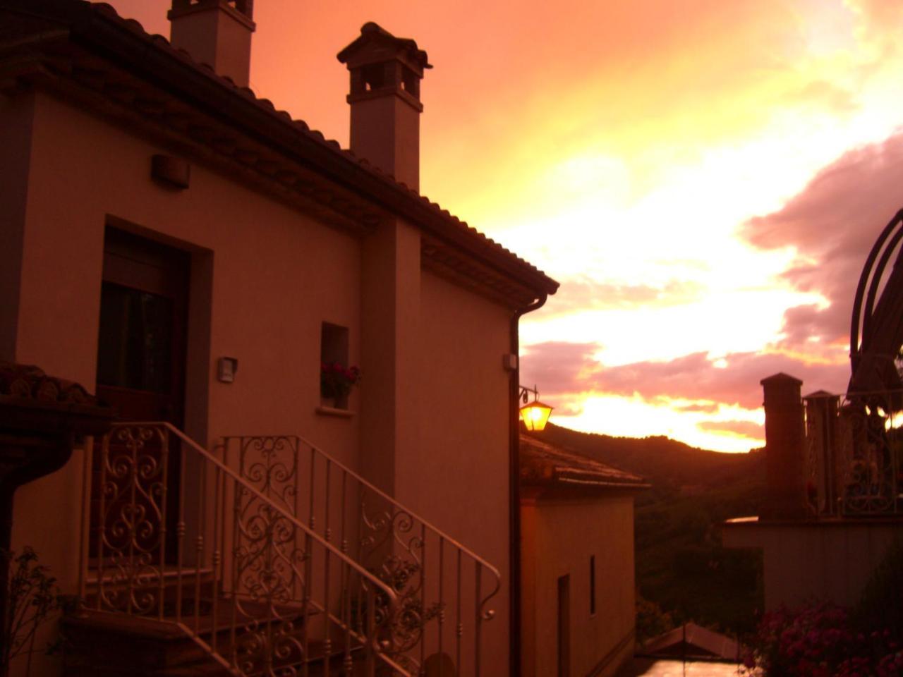 Agriturismo Pozzuolo Serrungarina Luaran gambar