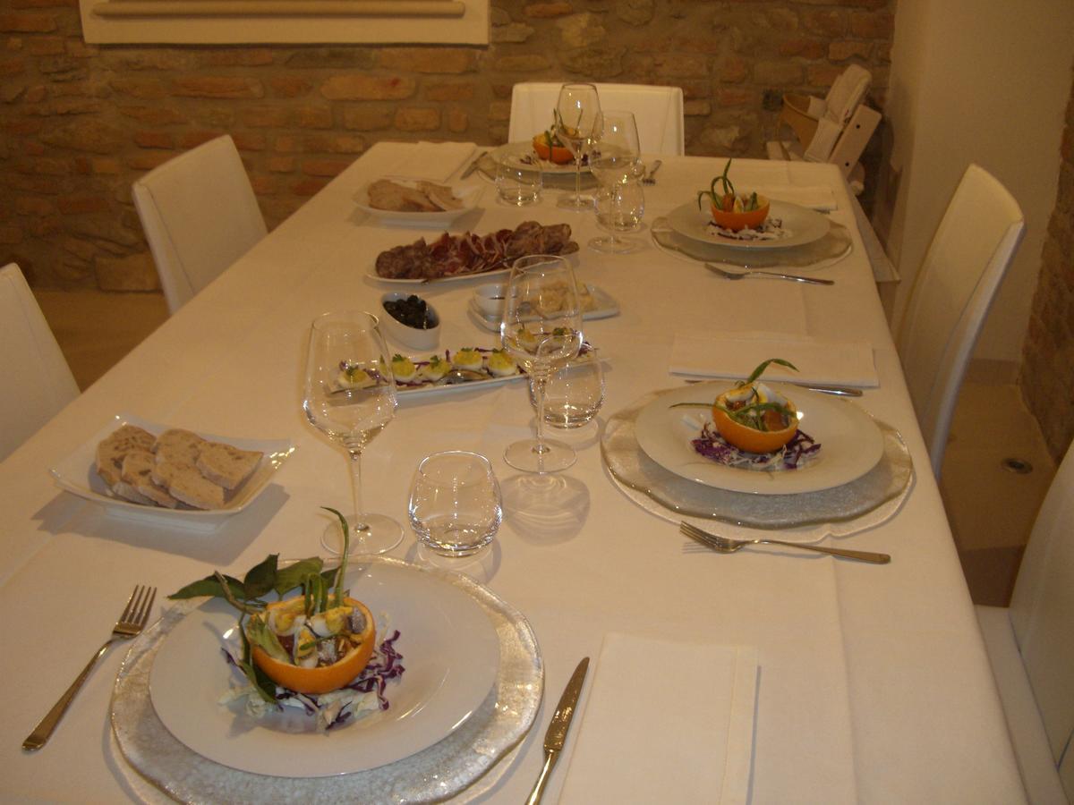 Agriturismo Pozzuolo Serrungarina Luaran gambar
